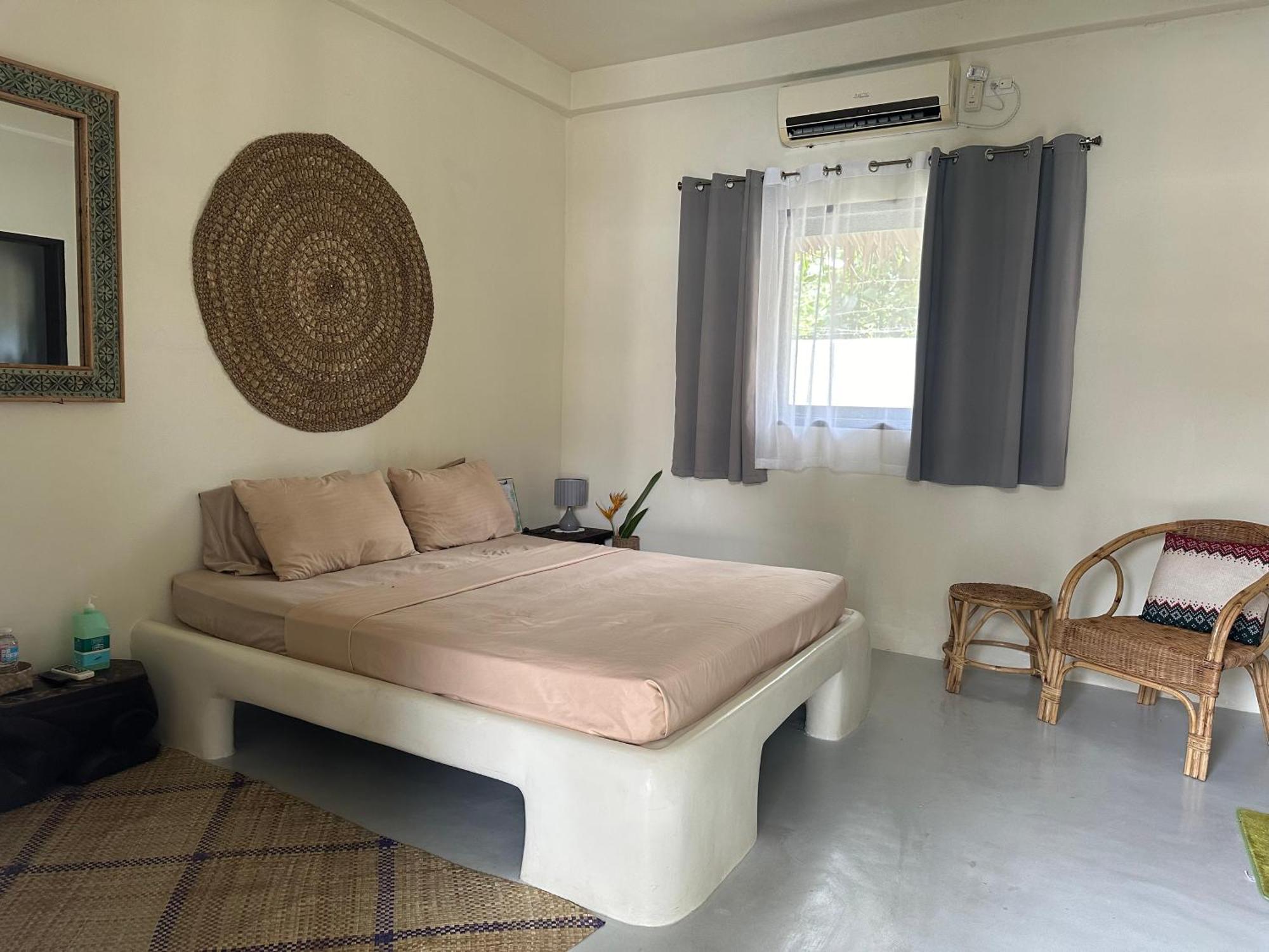 Hotel Parrots Boutique 4*